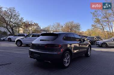 Внедорожник / Кроссовер Porsche Macan 2018 в 