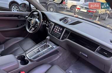 Внедорожник / Кроссовер Porsche Macan 2018 в 