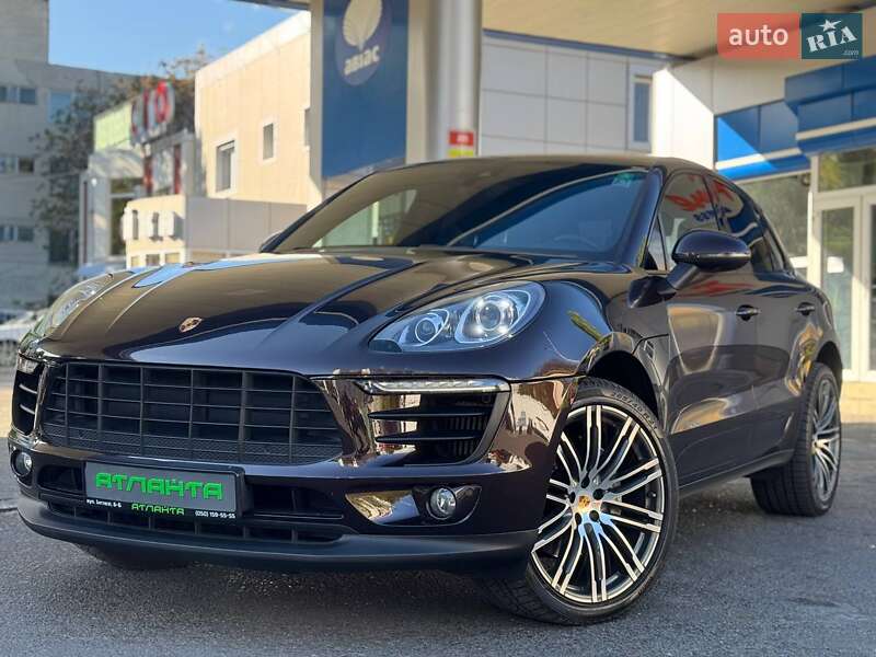 Внедорожник / Кроссовер Porsche Macan 2014 в 