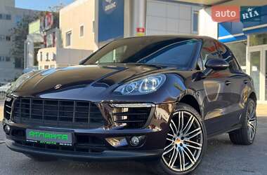 Внедорожник / Кроссовер Porsche Macan 2014 в 