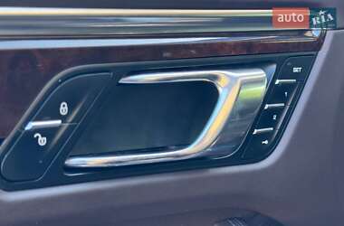 Внедорожник / Кроссовер Porsche Macan 2014 в 