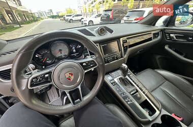 Позашляховик / Кросовер Porsche Macan 2015 в 