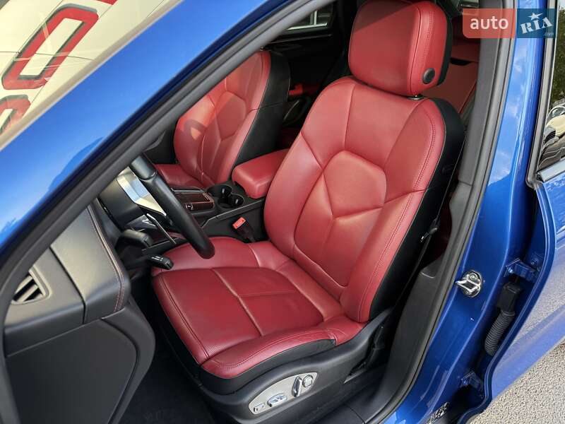 Внедорожник / Кроссовер Porsche Macan 2016 в Днепре
