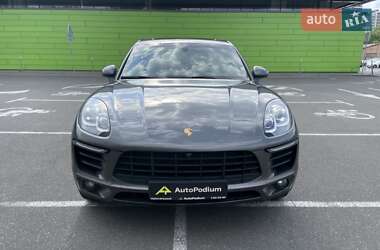 Внедорожник / Кроссовер Porsche Macan 2015 в 