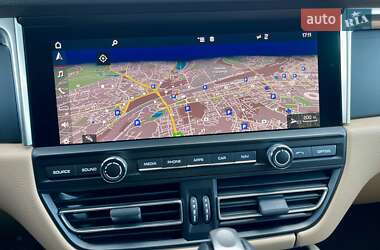 Внедорожник / Кроссовер Porsche Macan 2018 в 