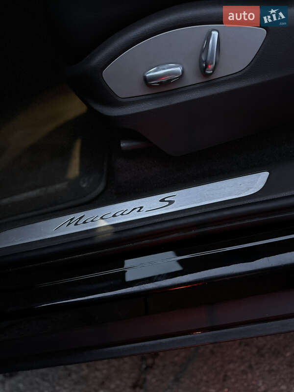 Внедорожник / Кроссовер Porsche Macan 2015 в Одессе фото 4 Внедорожник / Кроссовер Porsche Macan 2015 в Одессе