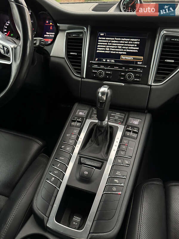 Внедорожник / Кроссовер Porsche Macan 2015 в Хмельницком фото 6 Внедорожник / Кроссовер Porsche Macan 2015 в Хмельницком