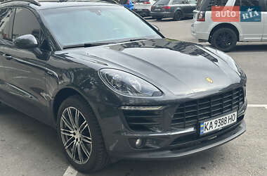 Внедорожник / Кроссовер Porsche Macan 2016 в 