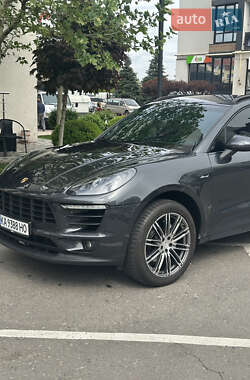 Позашляховик / Кросовер Porsche Macan 2016 в Києві