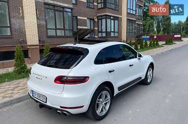 Позашляховик / Кросовер Porsche Macan 2016 в 