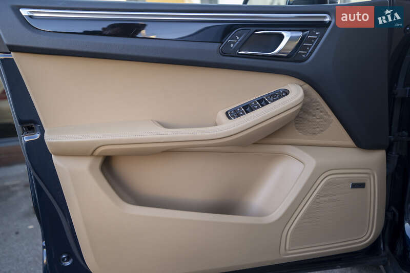 Внедорожник / Кроссовер Porsche Macan 2018 в Киеве фото 20 Внедорожник / Кроссовер Porsche Macan 2018 в Киеве