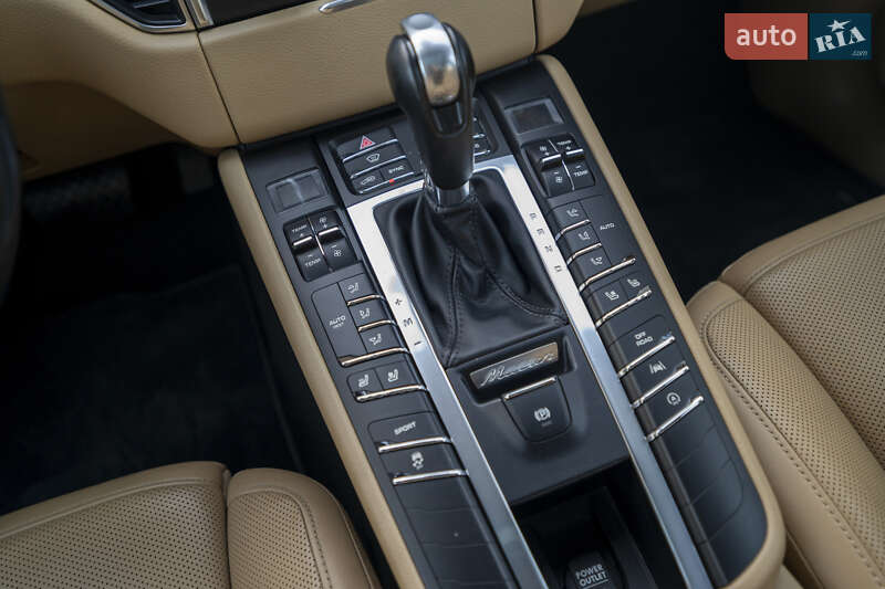 Внедорожник / Кроссовер Porsche Macan 2018 в Киеве фото 28 Внедорожник / Кроссовер Porsche Macan 2018 в Киеве