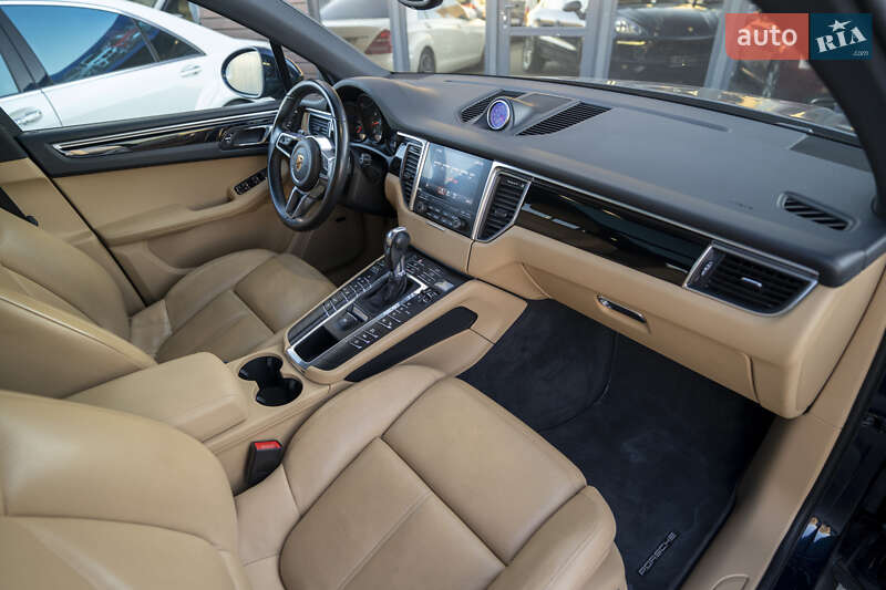 Внедорожник / Кроссовер Porsche Macan 2018 в Киеве фото 36 Внедорожник / Кроссовер Porsche Macan 2018 в Киеве