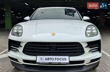 Позашляховик / Кросовер Porsche Macan 2019 в 