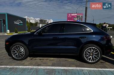 Внедорожник / Кроссовер Porsche Macan 2016 в 