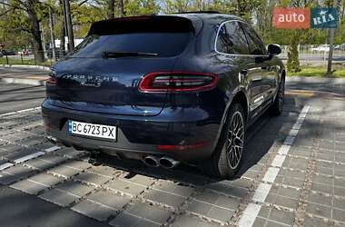 Внедорожник / Кроссовер Porsche Macan 2016 в 