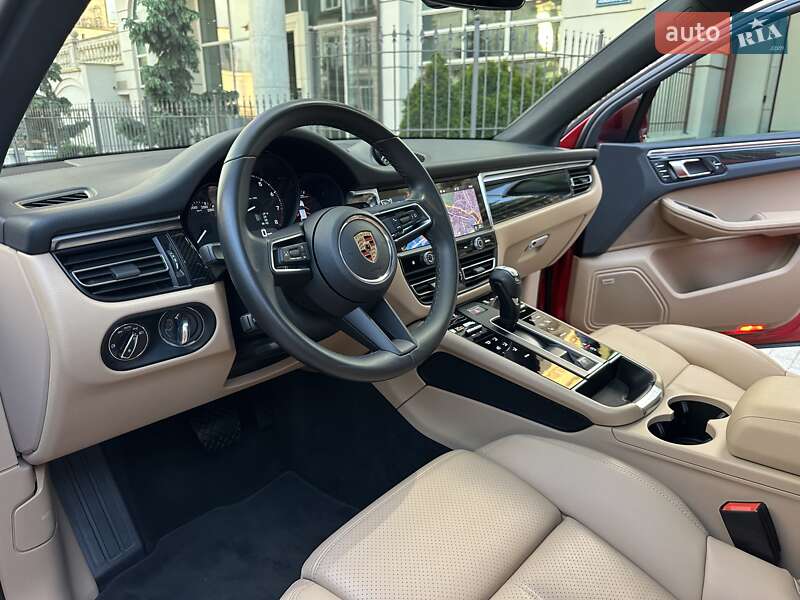 Внедорожник / Кроссовер Porsche Macan 2023 в Киеве