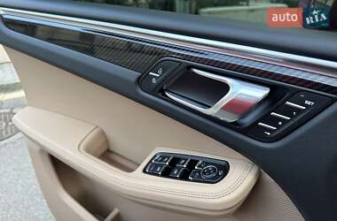 Внедорожник / Кроссовер Porsche Macan 2023 в 