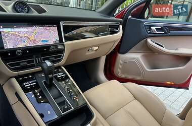 Внедорожник / Кроссовер Porsche Macan 2023 в 