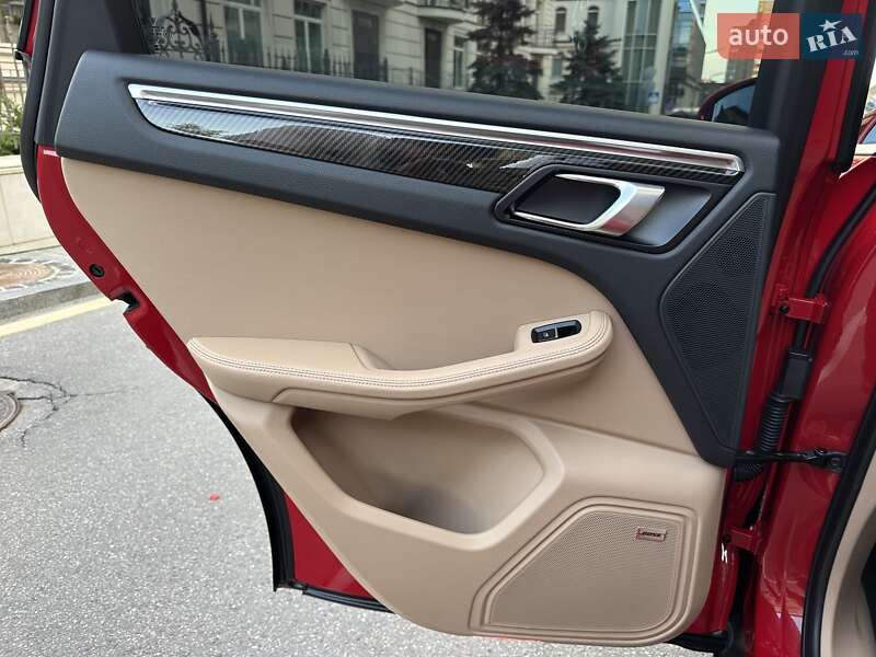 Внедорожник / Кроссовер Porsche Macan 2023 в Киеве