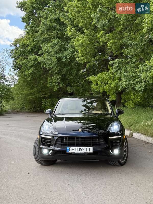 Позашляховик / Кросовер Porsche Macan 2015 в Одесі