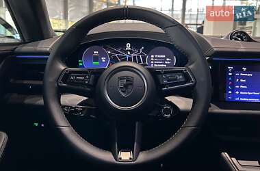Внедорожник / Кроссовер Porsche Macan 2024 в 