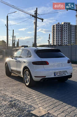 Внедорожник / Кроссовер Porsche Macan 2015 в 