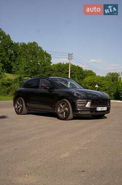 Позашляховик / Кросовер Porsche Macan 2023 в 