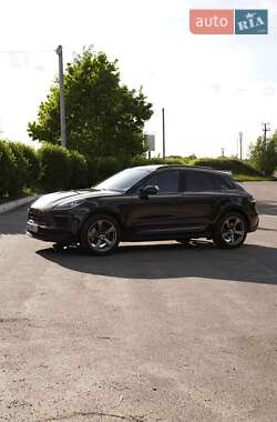 Позашляховик / Кросовер Porsche Macan 2023 в 