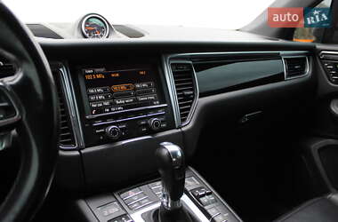 Внедорожник / Кроссовер Porsche Macan 2015 в 