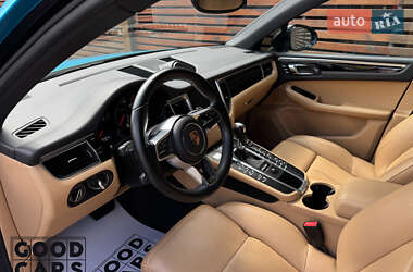 Внедорожник / Кроссовер Porsche Macan 2017 в 