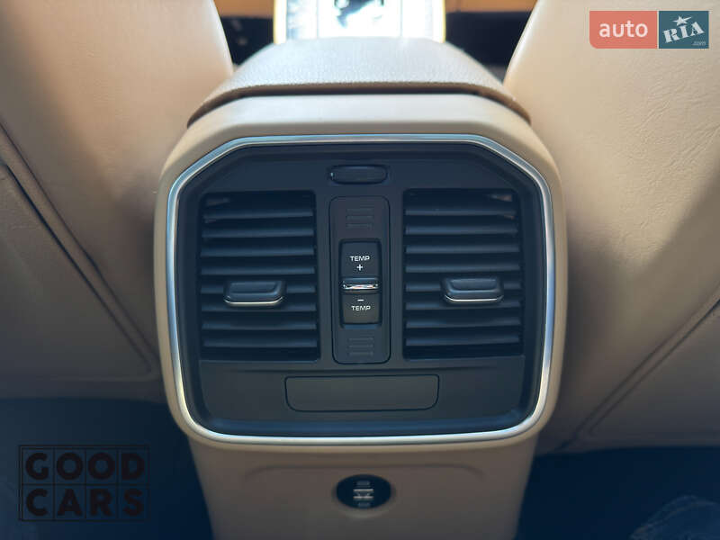 Внедорожник / Кроссовер Porsche Macan 2017 в Одессе