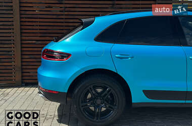 Внедорожник / Кроссовер Porsche Macan 2017 в 