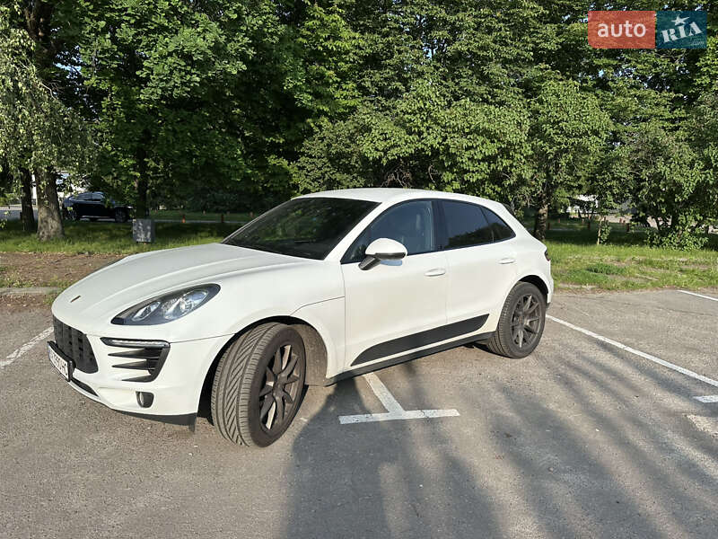 Porsche Macan 2014