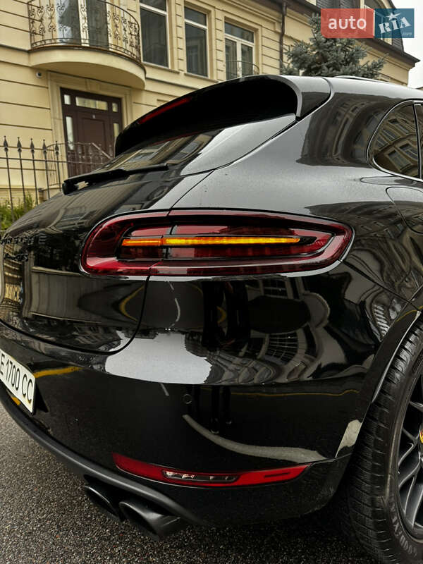 Позашляховик / Кросовер Porsche Macan 2017 в Києві