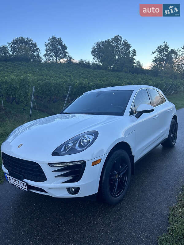 Внедорожник / Кроссовер Porsche Macan 2015 в Киеве