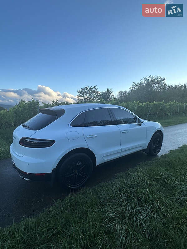 Внедорожник / Кроссовер Porsche Macan 2015 в Киеве