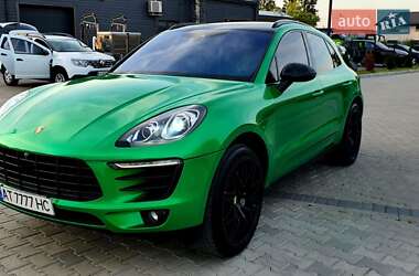 Позашляховик / Кросовер Porsche Macan 2015 в 