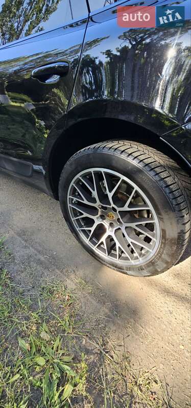Внедорожник / Кроссовер Porsche Macan 2014 в Одессе