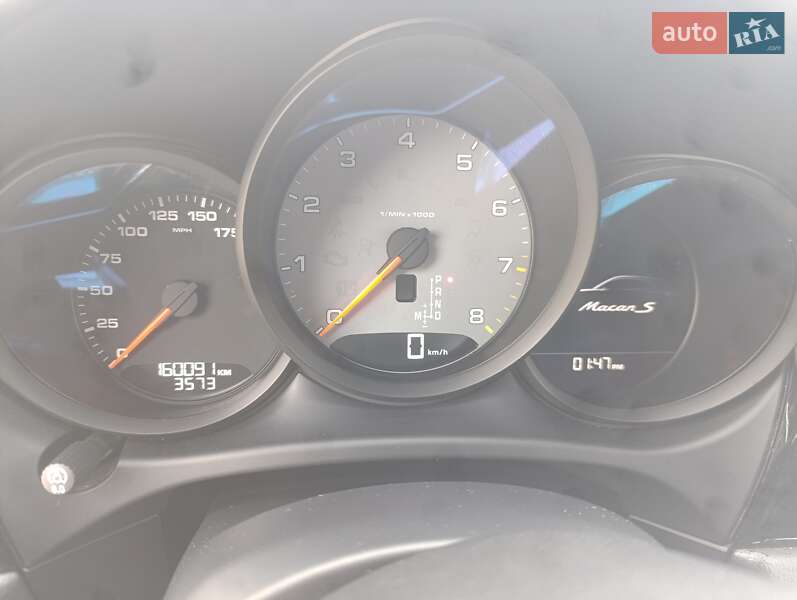 Внедорожник / Кроссовер Porsche Macan 2015 в Киеве фото 11 Внедорожник / Кроссовер Porsche Macan 2015 в Киеве