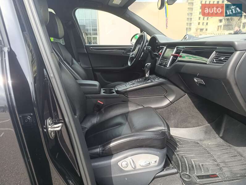 Внедорожник / Кроссовер Porsche Macan 2015 в Киеве фото 17 Внедорожник / Кроссовер Porsche Macan 2015 в Киеве