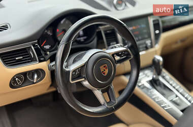 Внедорожник / Кроссовер Porsche Macan 2017 в 