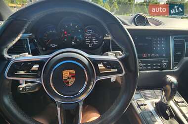 Внедорожник / Кроссовер Porsche Macan 2018 в 