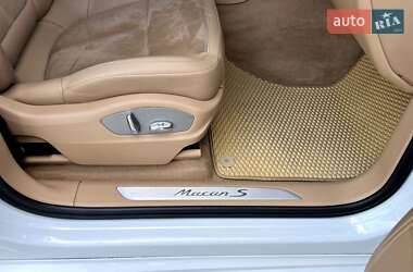 Внедорожник / Кроссовер Porsche Macan 2014 в 