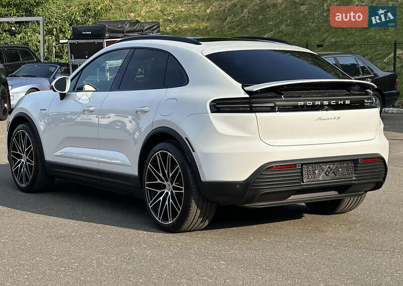 Внедорожник / Кроссовер Porsche Macan 2025 в Киеве