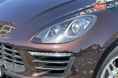 Внедорожник / Кроссовер Porsche Macan 2016 в 