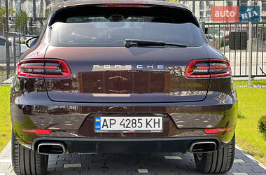 Внедорожник / Кроссовер Porsche Macan 2016 в 