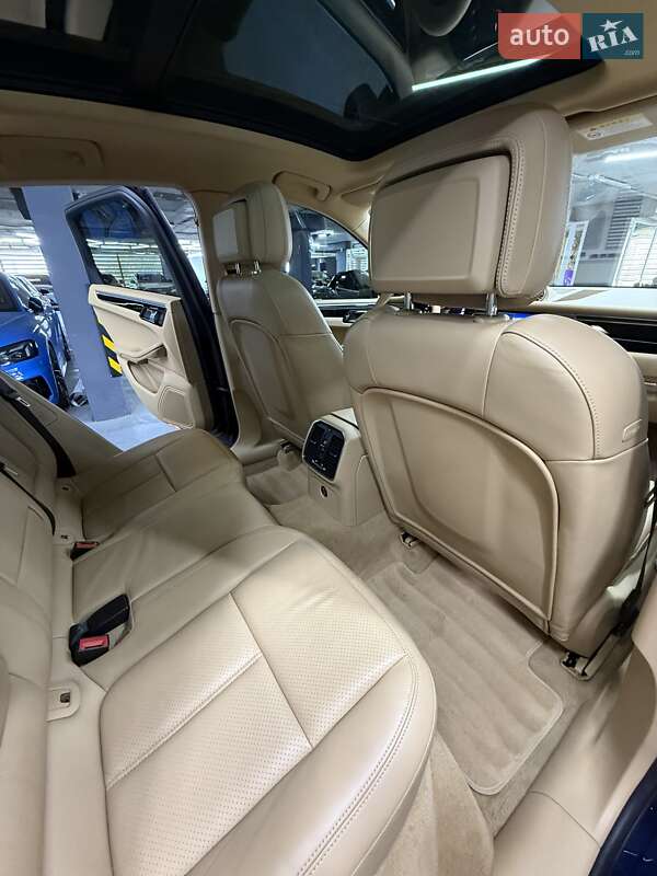 Внедорожник / Кроссовер Porsche Macan 2016 в Одессе