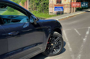 Внедорожник / Кроссовер Porsche Macan 2021 в 