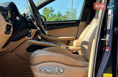 Внедорожник / Кроссовер Porsche Macan 2021 в 